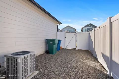 Exterior - 5138 E Norma Ave, Post Falls, ID 83854 photo 3 of 4