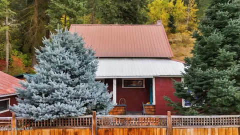 511 Hunter St, Mullan, ID 83846