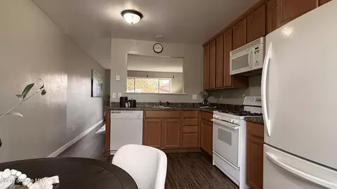 Kitchen - 216 S 4th Ave, Sandpoint, ID 83864 photo 2 of 2