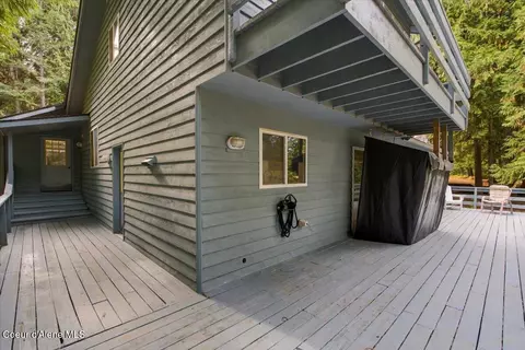 Exterior - 320 Sunny Shores Loop, Sagle, ID 83860 photo 6 of 13