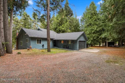 Exterior - 320 Sunny Shores Loop, Sagle, ID 83860 photo 2 of 13