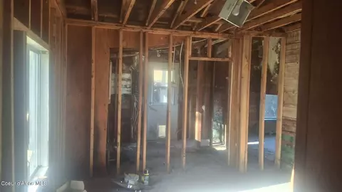123 2nd St, Wallace, ID 83873 photo 3