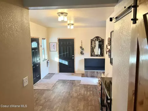 Entry Way - 9660 E Highway 54, Athol, ID 83801 photo 1 of 3
