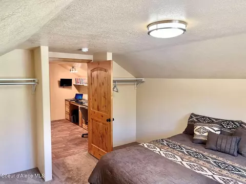 Bedroom - 9660 E Highway 54, Athol, ID 83801 photo 6 of 7