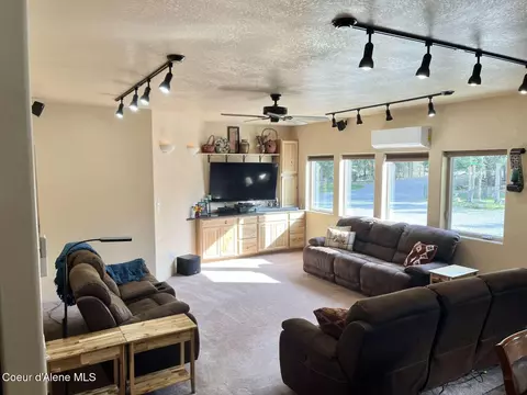 Living - 9660 E Highway 54, Athol, ID 83801 photo 1 of 3