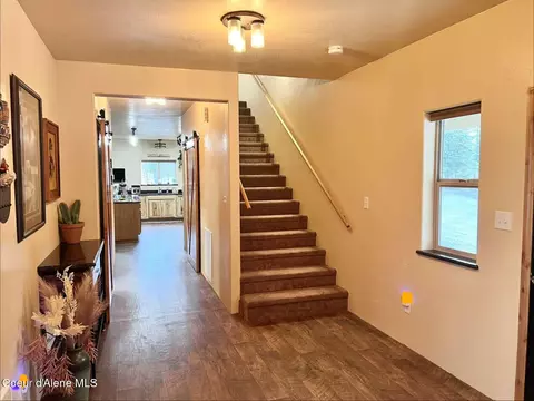 Entry Way - 9660 E Highway 54, Athol, ID 83801 photo 2 of 3