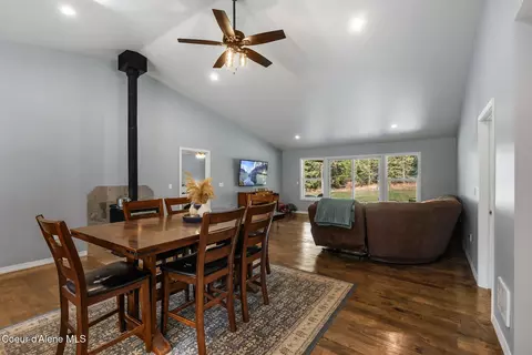 Dining - 344 Duffy Ln, Sagle, ID 83860 photo 3 of 3