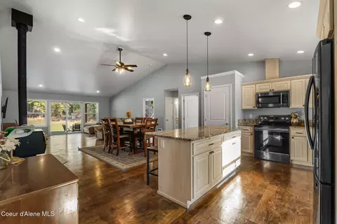 Other - 344 Duffy Ln, Sagle, ID 83860 photo 2 of 13