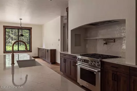 Kitchen - 2 Ellington Ct, Athol, ID 83801 photo 3 of 3