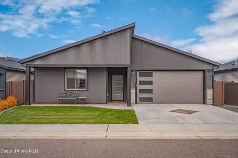 Exterior - 13958 N Rainier Loop, Rathdrum, ID 83858 photo 2 of 10