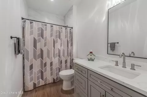 Bath - 13958 N Rainier Loop, Rathdrum, ID 83858 photo 3 of 3