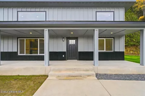 Exterior - 1303 Pellens Rd, Pinehurst, ID 83850 photo 5 of 12