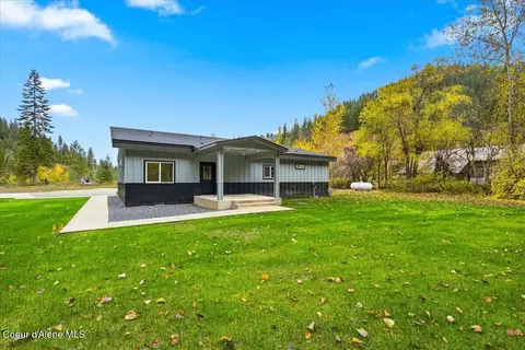 Exterior - 1303 Pellens Rd, Pinehurst, ID 83850 photo 11 of 12