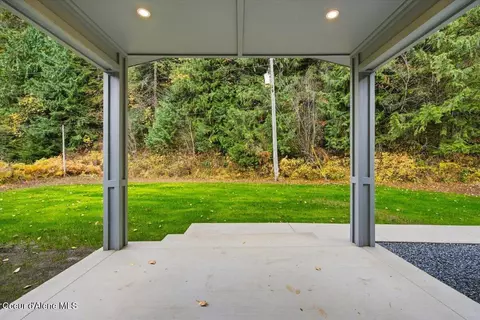 Exterior - 1303 Pellens Rd, Pinehurst, ID 83850 photo 8 of 12