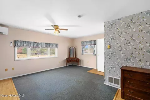 Bedroom - 1179 Cooper St, Plummer, ID 83851 photo 4 of 7