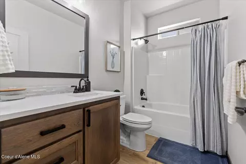 Bath - 3049 E Cinder Ave, Post Falls, ID 83854 photo 1 of 4