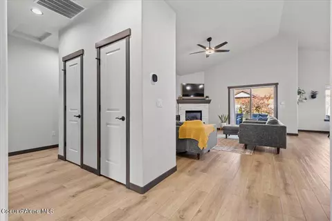 Entry Way - 3049 E Cinder Ave, Post Falls, ID 83854 photo 9 of 10