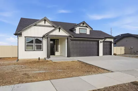 7065 N Coeur Terre Blvd, Coeur D'alene, ID 83815
