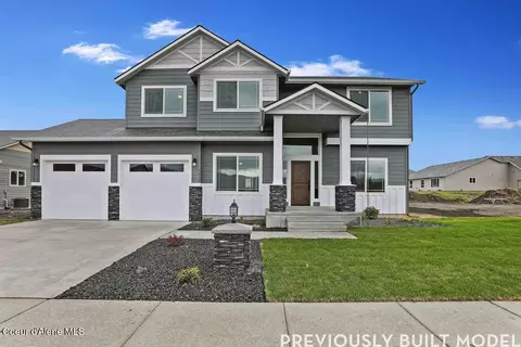 8960 Bedwell St, Rathdrum, ID 83858