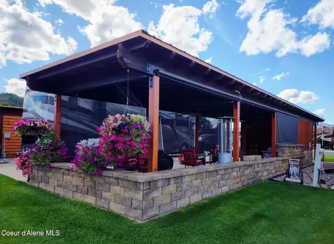 43 Sand Trap Ln, Blanchard, ID 83804