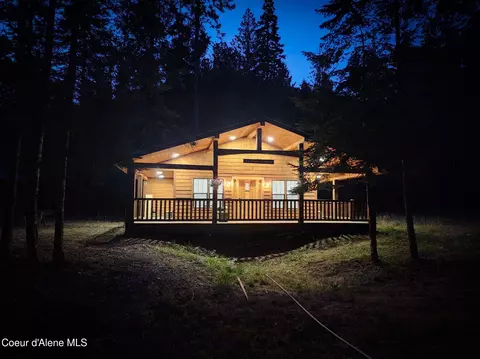 Exterior - 109 E Kamloop Ave, Bayview, ID 83803 photo 3 of 6