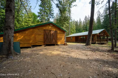 Exterior - 109 E Kamloop Ave, Bayview, ID 83803 photo 7 of 7