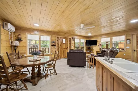 Dining - 109 E Kamloop Ave, Bayview, ID 83803 photo 2 of 2