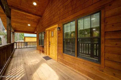 Exterior - 109 E Kamloop Ave, Bayview, ID 83803 photo 5 of 6