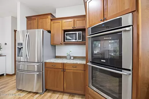 Kitchen - 11644 E Sims Ln, Athol, ID 83801 photo 3 of 6