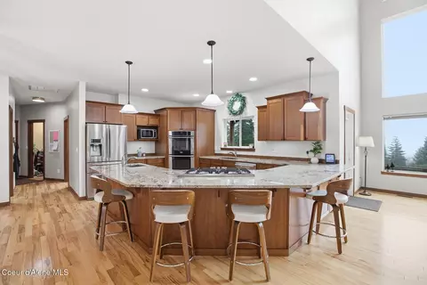 Kitchen - 11644 E Sims Ln, Athol, ID 83801 photo 4 of 6