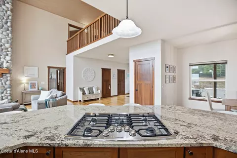 Kitchen - 11644 E Sims Ln, Athol, ID 83801 photo 5 of 6