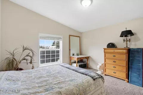 Bedroom - 92 E Walrose Loop, Hayden, ID 83835 photo 3 of 4
