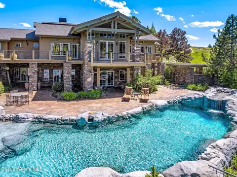 16917 S Basalt Dr, Coeur D'alene, ID 83814