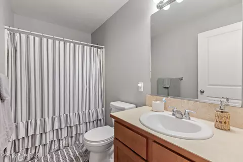 Bath - 5079 E Portside Ct, Post Falls, ID 83854 photo 3 of 3