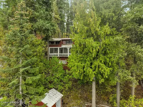 12222 NW Newman Lake Dr, Newman Lake, WA 99025