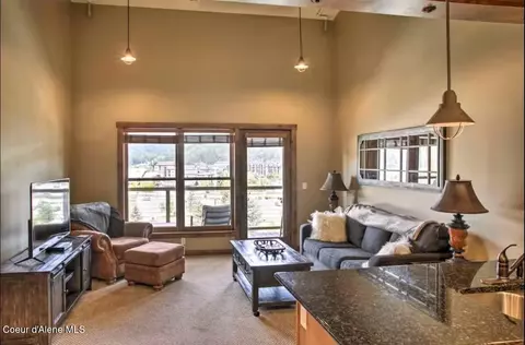 834 Mc Kinley Ave W #403, Kellogg, ID 83837