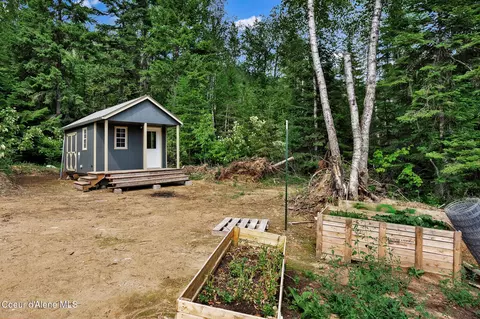 537 E Wrenco Rd, Sandpoint, ID 83864