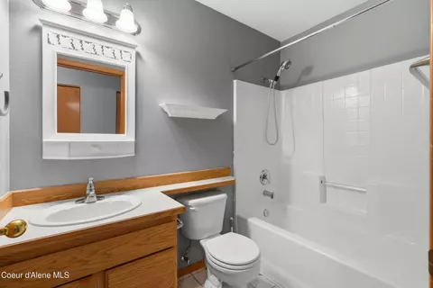 Bath - 1255 E Stetson Ave, Post Falls, ID 83854 photo 1 of 3