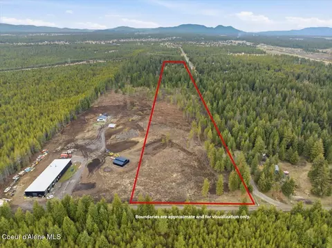 Nka E Turk Ln, Athol, ID 83801