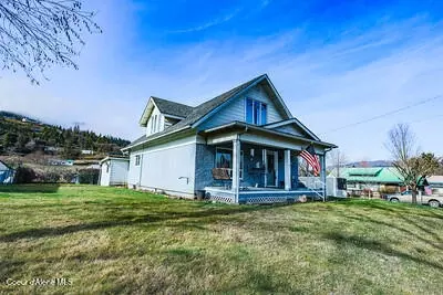 Exterior - 804 Maple St, Kamiah, ID 83536 photo 2 of 12