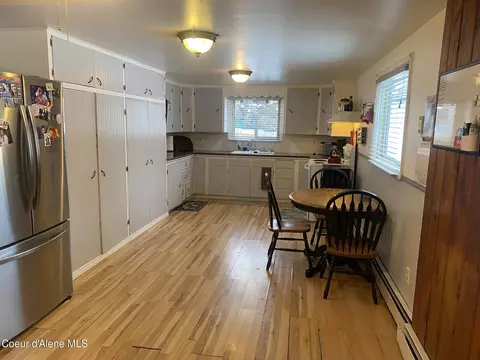 Kitchen - 46 Park Cir, Kellogg, ID 83837 photo 1 of 2