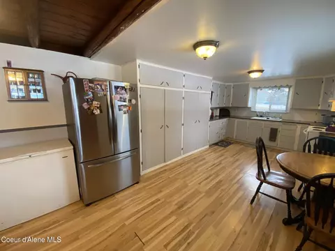 Kitchen - 46 Park Cir, Kellogg, ID 83837 photo 2 of 2