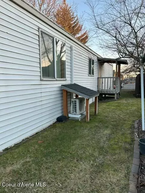 1644 W Windsor Ave, Coeur D'alene, ID 83815