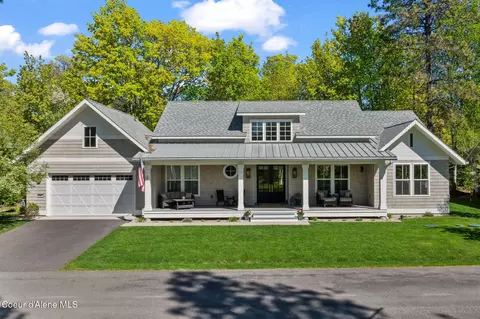 306 Eskridge Pl, Dover, ID 83825
