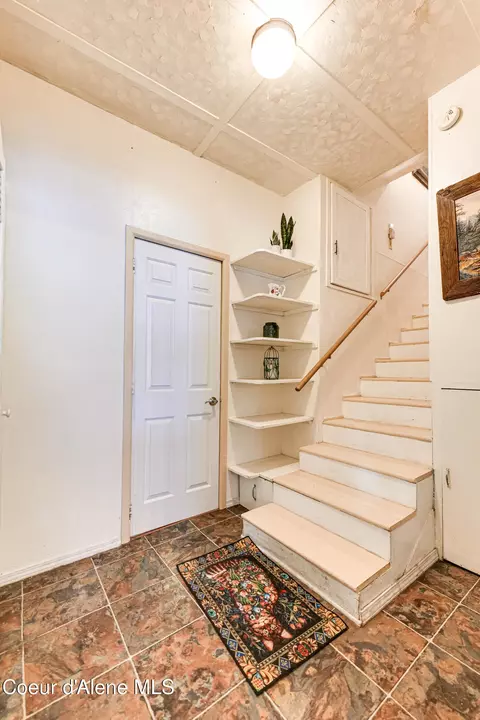 Entry Way - 176 King St, Wallace, ID 83873 photo 1 of 1