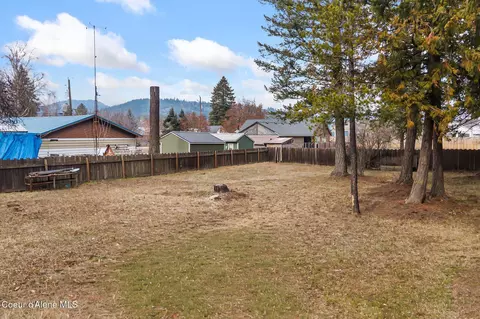 Nna Dixon Street, Priest River, ID 83856