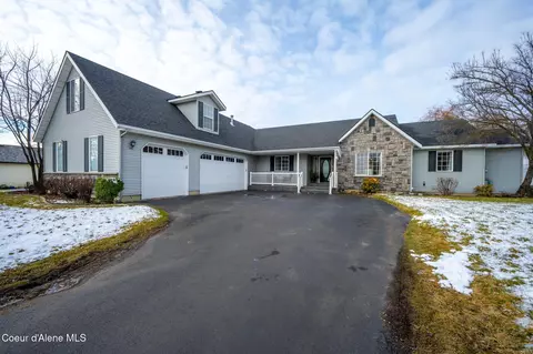 2661 N Distant Star Rd, Post Falls, ID 83854