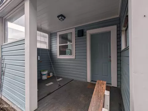 Exterior - 402 Main St, Wardner, ID 83837 photo 3 of 6