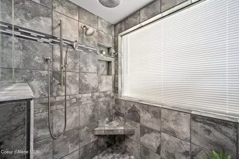 Bath - 7155 E Greta Ave, Post Falls, ID 83854 photo 1 of 4