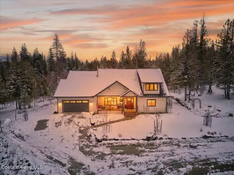 505 Chippewa Trl, Sagle, ID 83860